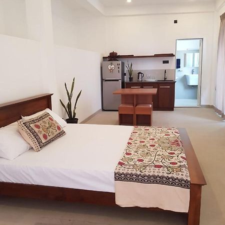 Pearl'S Homestay Матале Экстерьер фото