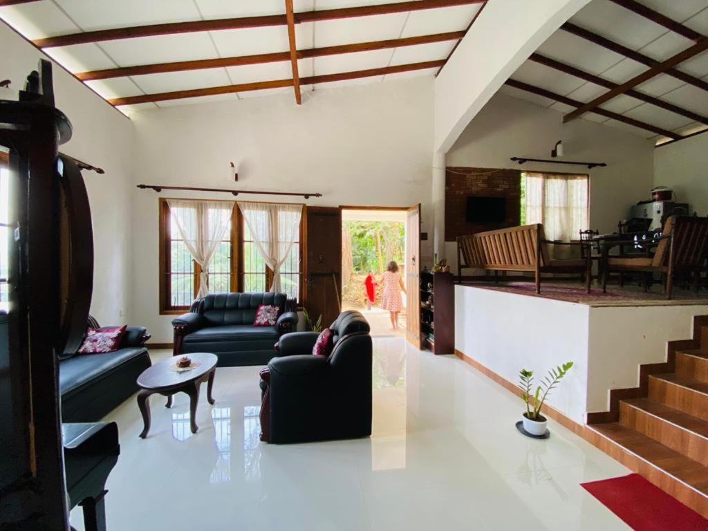 Pearl'S Homestay Матале Экстерьер фото